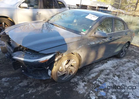 2025 Hyundai Elantra Hybrid Limited z USA, uszkodzony, nr VIN KMHLN4DJ2SU169050